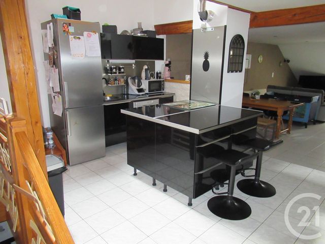 Afficher la photo en grand Appartement T3 à vendre - 4 pièces - 66.88 m2 - HERICOURT - 70 - FRANCHE-COMTE - Century 21 D.S.I.
