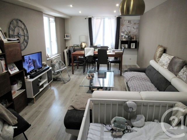 Afficher la photo en grand Appartement T3 à vendre - 3 pièces - 76.0 m2 - HERICOURT - 70 - FRANCHE-COMTE - Century 21 D.S.I.