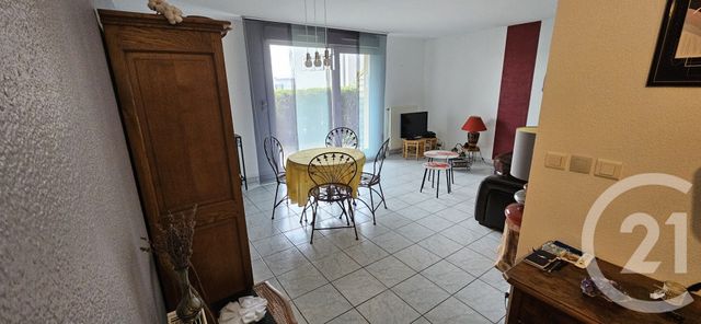 Afficher la photo en grand Appartement F3 à vendre - 3 pièces - 68.64 m2 - MONTBELIARD - 25 - FRANCHE-COMTE - Century 21 D.S.I.