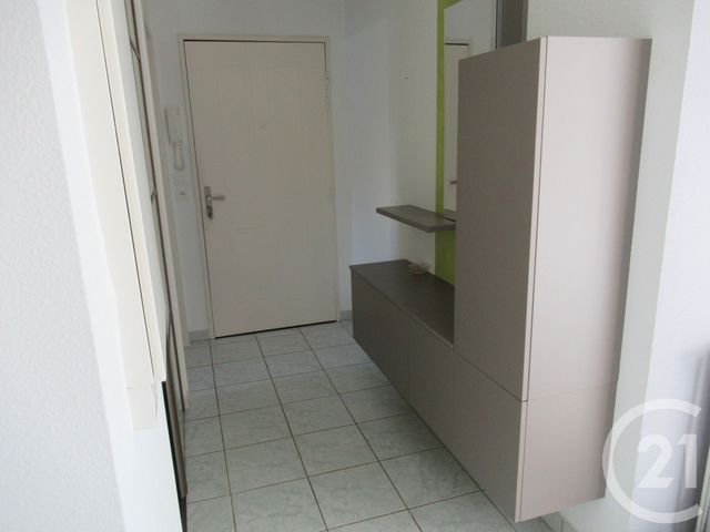 Afficher la photo en grand Appartement F3 à vendre - 3 pièces - 68.64 m2 - MONTBELIARD - 25 - FRANCHE-COMTE - Century 21 D.S.I.