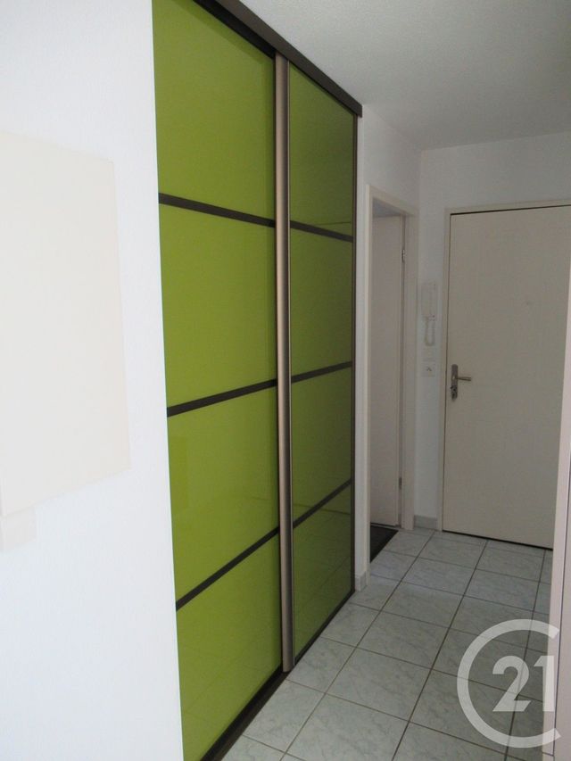 Afficher la photo en grand Appartement F3 à vendre - 3 pièces - 68.64 m2 - MONTBELIARD - 25 - FRANCHE-COMTE - Century 21 D.S.I.