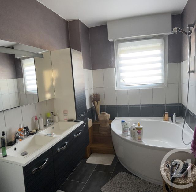 Appartement F3 à vendre - 3 pièces - 80.9 m2 - HERICOURT - 70 - FRANCHE-COMTE - Century 21 D.S.I.