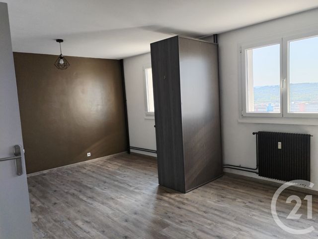 Appartement F3 à vendre - 3 pièces - 73.6 m2 - SOCHAUX - 25 - FRANCHE-COMTE - Century 21 D.S.I.