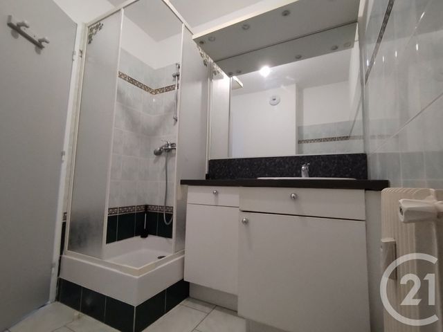 Appartement F3 à vendre - 3 pièces - 73.6 m2 - SOCHAUX - 25 - FRANCHE-COMTE - Century 21 D.S.I.